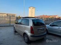 Usata Lancia Musa 101 CV (74 kW) 2005 Marrone Monovolume