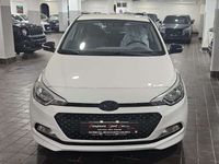 Usata Hyundai i20 75 CV (55 kW) 2016 Alpine white Berlina