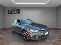 Usata VW Polo Life 95 CV (69 kW) 2023 Grigio Utilitaria