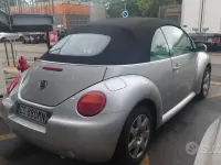 Usata VW New Beetle 101 CV (74 kW) 2004 Grigio Utilitaria