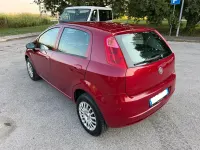 Usata Fiat Grande Punto Dynamic 77 CV (56 kW) 2010 Rosso Utilitaria