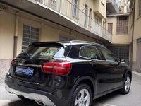 Usata Mercedes GLA180 109 CV (80 kW) 2018 Nero metallizzato SUV