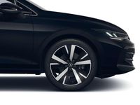 Usata VW Golf VIII Edition 204 CV (150 kW) 2025 Grenadill black metallizzato Berlina