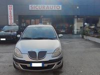 Usata Lancia Ypsilon 80 CV (58 kW) 2006 Argento pastello Utilitaria