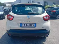 Usata Renault Captur Intens 90 CV (66 kW) 2015 Bianco SUV