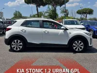 Usata Kia Stonic Style 82 CV (60 kW) 2021 Bianco SUV