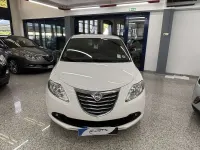 Usata Lancia Ypsilon Silver 95 CV (69 kW) 2013 Bianco Utilitaria