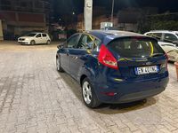 Usata Ford Fiesta Titanium 70 CV (51 kW) 2012 Blu Berlina