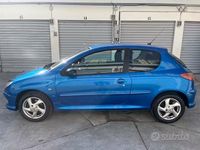 Usata Peugeot 206 88 CV (64 kW) 2004 Blu Berlina
