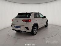 Usata VW T-Roc R-line 110 CV (80 kW) 2023 Grigio metallizzato SUV