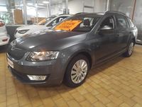 Usata Skoda Octavia Active 90 CV (66 kW) 2014 Grigio metallo / metallizzato Station wagon