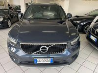 Usata Volvo XC40 Momentum 163 CV (119 kW) 2021 Blu/azzurro SUV