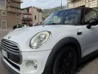 Usata Mini ONE 102 CV (75 kW) 2016 Argento Utilitaria
