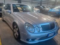 Usata Mercedes E270 Avantgarde 177 CV (130 kW) 2005 Argento Berlina