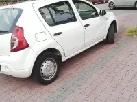 Usata Dacia Sandero 75 CV (55 kW) 2010 Bianco Utilitaria