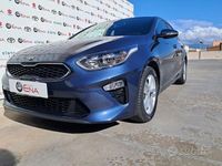 Usata Kia Ceed 140 CV (102 kW) 2019 Blu/azzurro Utilitaria