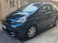 Usata Toyota Aygo 69 CV (50 kW) 2014 Nero Utilitaria