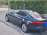Usata Jaguar XF Prestige 180 CV (132 kW) 2018 Blu Berlina