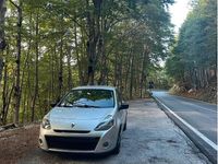 Usata Renault Clio II 70 CV (51 kW) 2010 Grigio Berlina