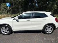 Usata Mercedes GLA180 109 CV (80 kW) 2017 Bianco SUV
