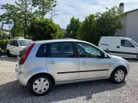 Gebraucht Ford Fiesta 68 PS (50 kW) 2005 Grau Kleinwagen