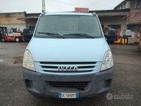 Usata Iveco Daily 116 CV (85 kW) 2008 Blu Monovolume