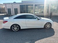 Usata Mercedes E220 170 CV (125 kW) 2011 Bianco Coupé