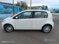 Usata VW up! Move 65 CV (47 kW) 2022 Bianco Utilitaria