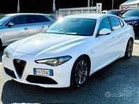 Usata Alfa Romeo Giulia Super 150 CV (110 kW) 2017 Bianco Berlina