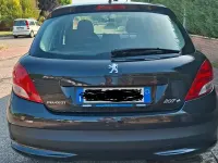 Usata Peugeot 207 73 CV (53 kW) 2013 Nero Utilitaria