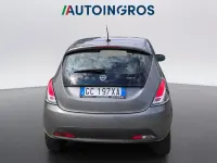 Usata Lancia Ypsilon Silver 69 CV (50 kW) 2020 Grigio Utilitaria