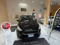 Usata Ford C-MAX Titanium 120 CV (88 kW) 2015 Nero Monovolume