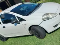 Usata Fiat Grande Punto 75 CV (55 kW) 2010 Giallo Utilitaria