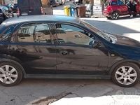 Usata Opel Corsa 58 CV (42 kW) 2005 Nero Utilitaria