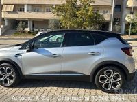 Usata Renault Captur Techno 145 CV (106 kW) 2022 Argento SUV