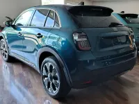 Nuova Fiat 600 La Prima 110 CV (80 kW) 2026 Verde SUV