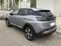 Usata Peugeot 3008 131 CV (96 kW) 2022 SUV