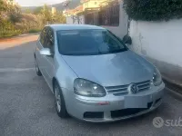 Usata VW Golf IV 105 CV (77 kW) 2005 Marrone Berlina