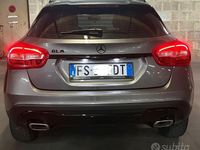 Usata Mercedes GLA200 Business 136 CV (100 kW) 2018 Grigio SUV