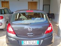 Usata Opel Corsa 58 CV (42 kW) 2013 Nero Utilitaria