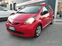 Second-hand Toyota Aygo 68 CP (50 kW) 2008 Roșu Hatchback