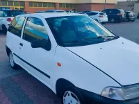 Usata Fiat 750 60 CV (44 kW) 1998 Bianco Berlina
