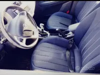 Usata Lancia Delta 120 CV (88 kW) 2011 Bluazzurro Utilitaria