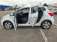 Usata Kia Venga 115 CV (84 kW) 2010 Bianco Utilitaria