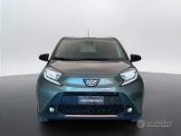 Usata Toyota Aygo X Limited 72 CV (52 kW) 2022 Grigio SUV
