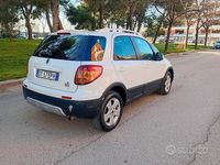 Usata Fiat Sedici 120 CV (88 kW) 2009 Bianco SUV