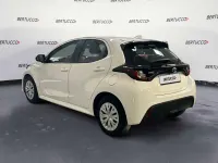 Usata Toyota Yaris Hybrid Active 115 CV (84 kW) 2025 Bianco Berlina