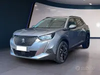 Usata Peugeot 2008 Active 131 CV (96 kW) 2020 Grigio SUV