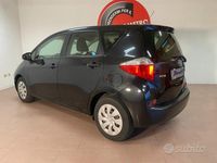 Usata Toyota Verso-S 99 CV (72 kW) 2013 Nero Monovolume