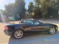 Usata Mercedes SL350 272 CV (200 kW) 2008 Nero Cabrio